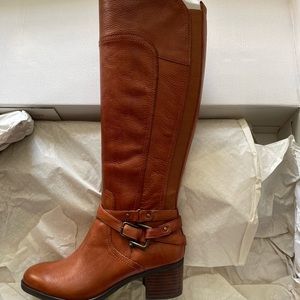 Brown boots